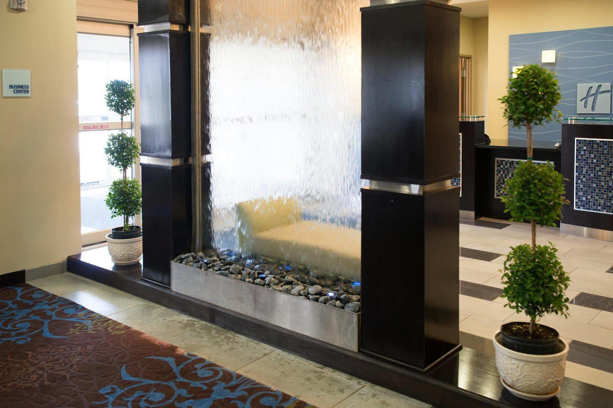 Holiday Inn Express - Albert Lea By Ihg Dış mekan fotoğraf